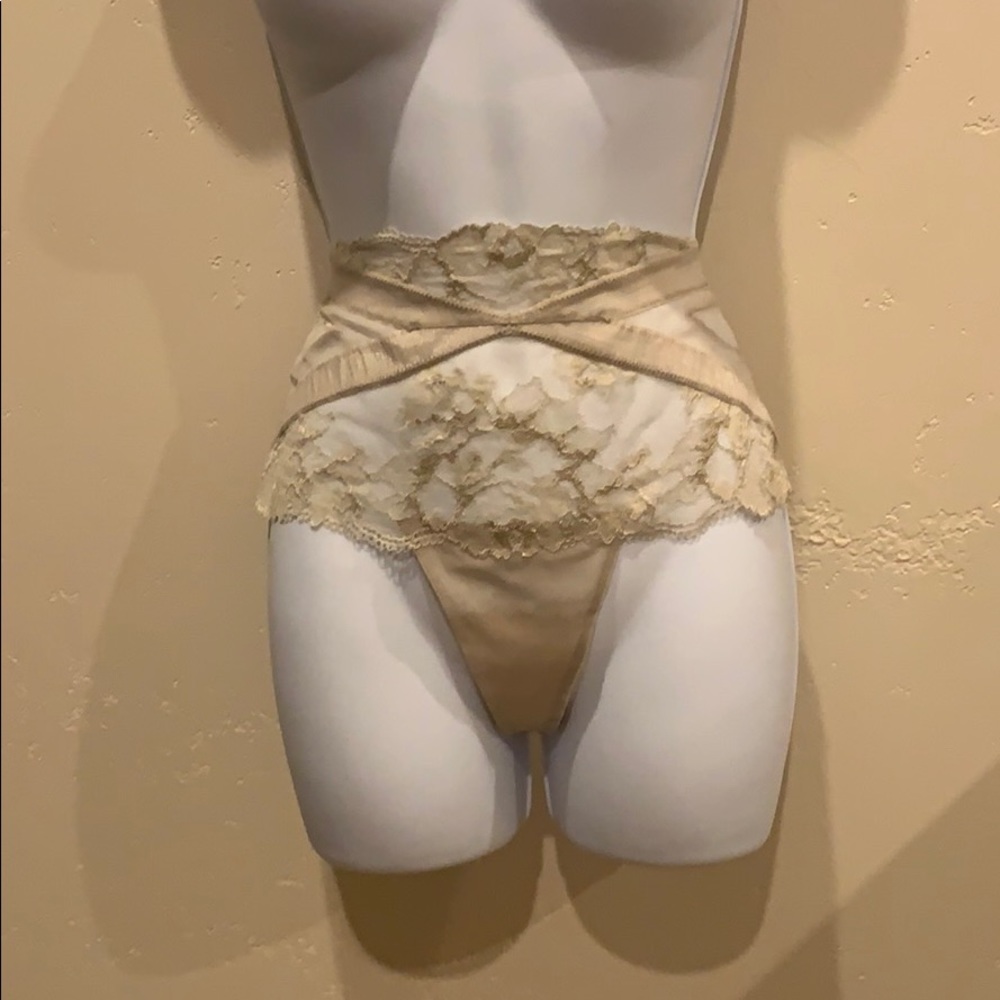 NWOT La Perla Nude Lace Cheeky